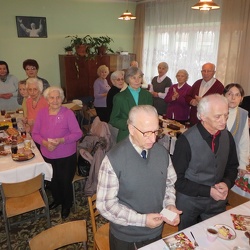 Spotkanie opłatkowe grupy Żywego Różańca z parafii Matki Bożej Królowej Polski